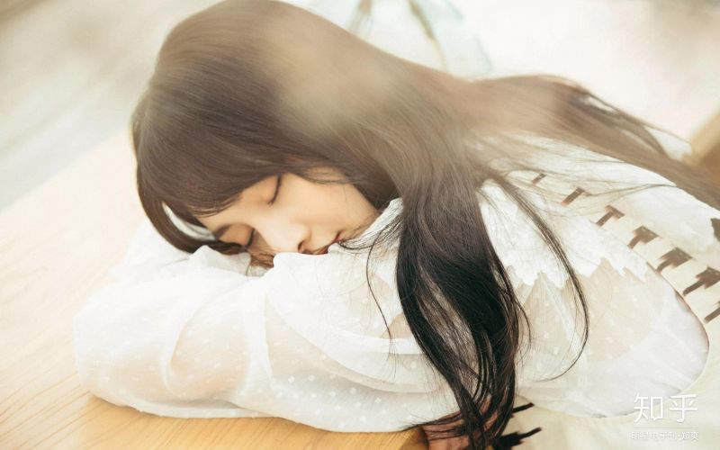 知乎 x 郑爽：遇见镜前更美的自己